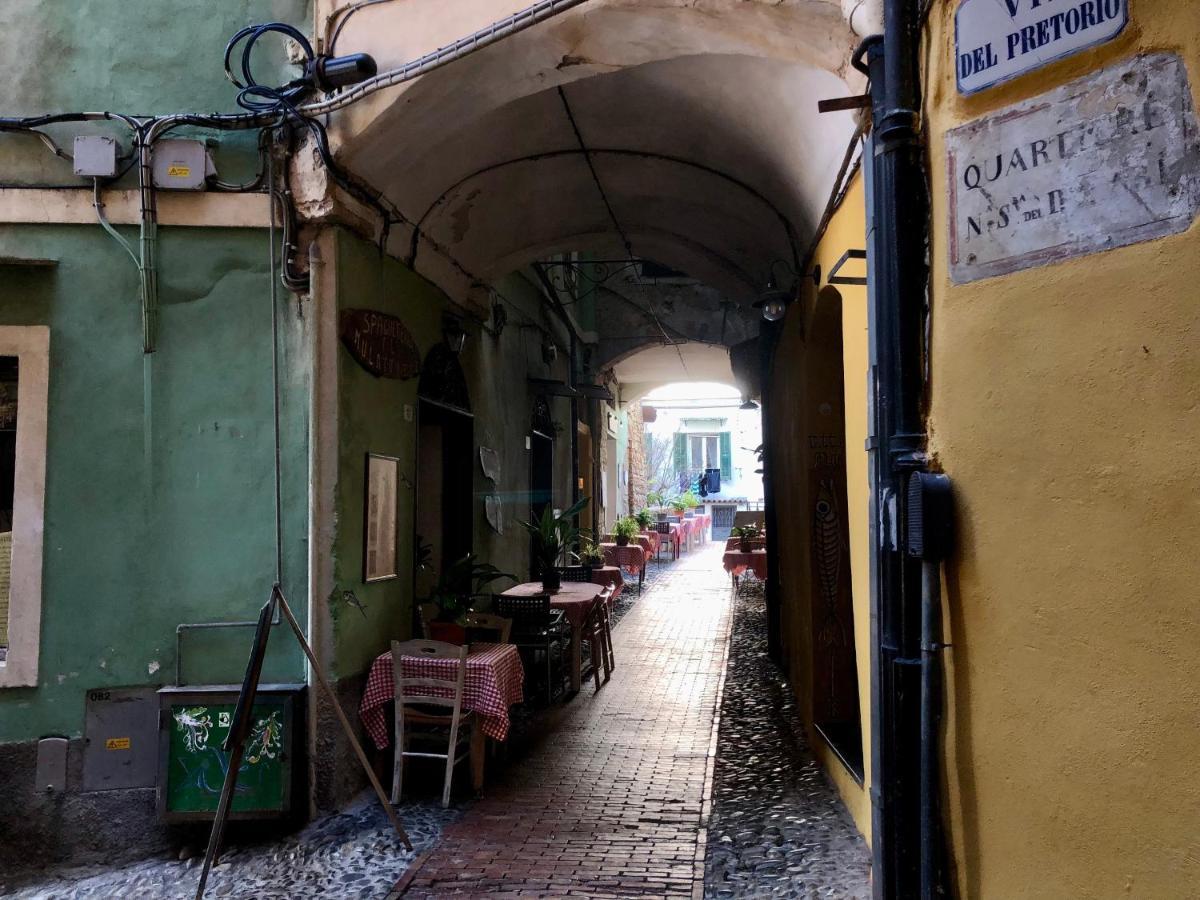 Appartamento Ai Piedi Della Pigna Sanremo Exterior photo