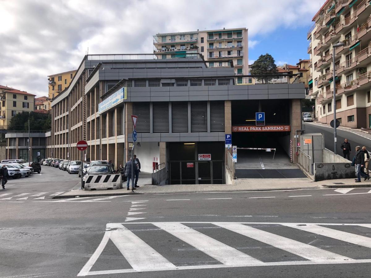 Appartamento Ai Piedi Della Pigna Sanremo Exterior photo