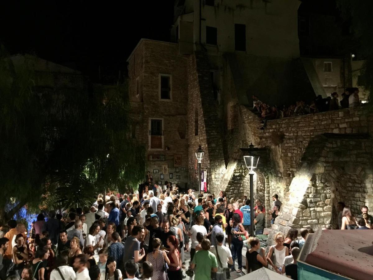 Appartamento Ai Piedi Della Pigna Sanremo Exterior photo